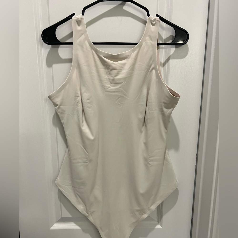 NWT Pinsy Scoop Tank Hourglass Shapewear Thong Bodysuit LARGE//Bone